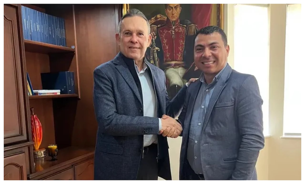 Efraín Cepeda, líder del partido Conservador, junto a Andrés Vásquez, candidato al Senado desaparecido en Cesar.