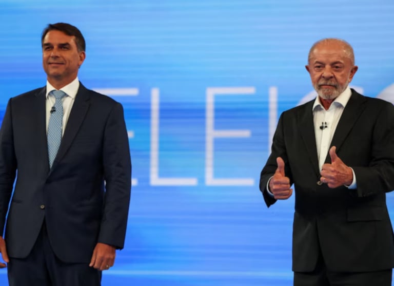Lula busca un nuevo mandato frente a Flávio Bolsonaro en unas elecciones decisivas en Brasil