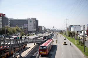 Autopista norte transmilenio, calles vacías, día sin carro, estación calle 100