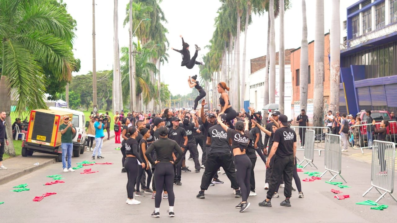 Salsódromo 2025 avanza en la Calle 25 con su primer ensayo.