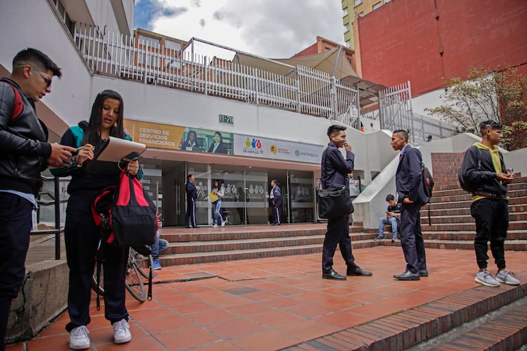 Empleo en Colombia | Dan visto bueno a artículo que da facilidades de empleo para jóvenes en entidades públicas