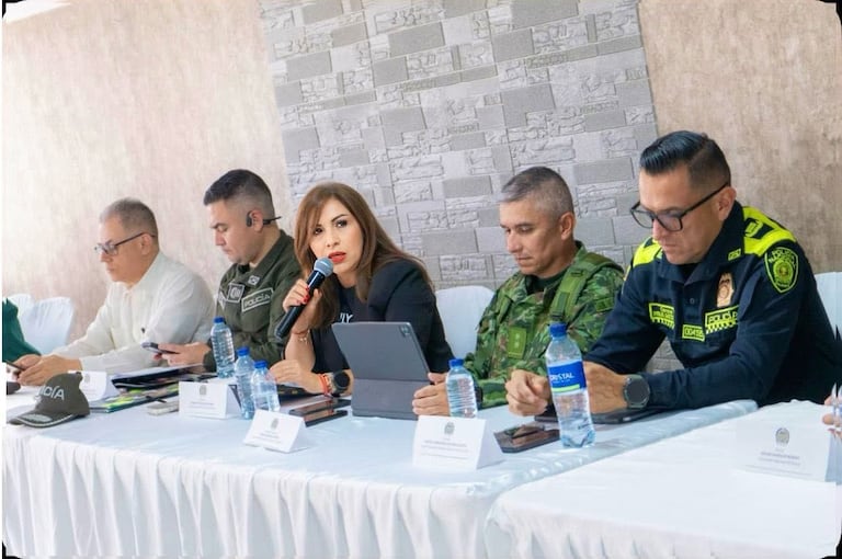 Con el propósito de garantizar el normal desarrollo de la segunda vuelta de las elecciones presidenciales del próximo 21 de junio, la Gobernación del Cauca lideró un Consejo Extraordinario de Seguridad con la participación de los 42 alcaldes y alcaldesas del departamento, autoridades de Policía, Fuerza Pública e instituciones responsables del proceso electoral.