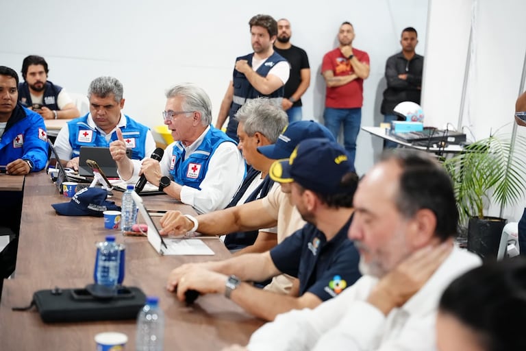 Expertos, organismos de socorro y entidades públicas participan en la evaluación de los puntos críticos de la ciudad.