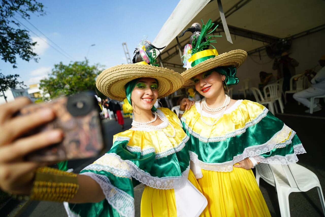 La Fiesta de Mi Pueblo