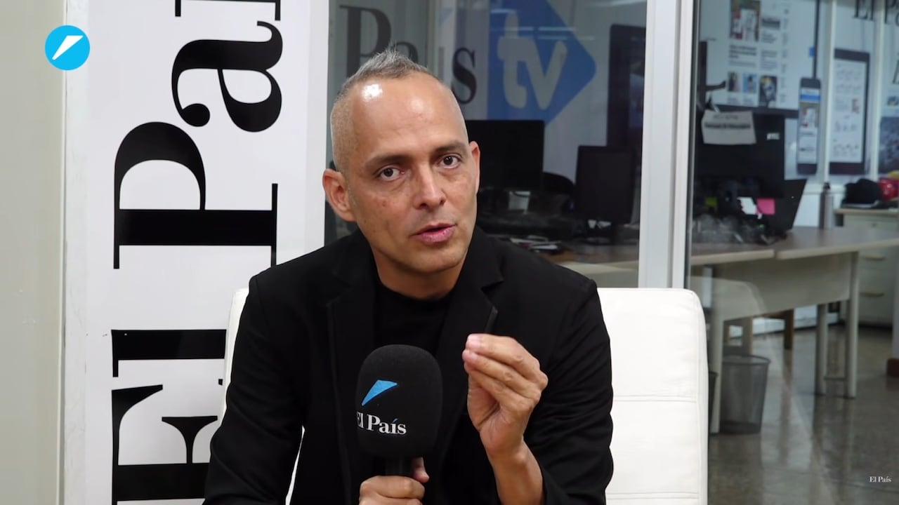 Alexander Corrales, conocido como 'Snoopy', rompe el silencio tras 28 años en la radio tradicional y revela a El País las razones de su sorpresiva salida de la radio.