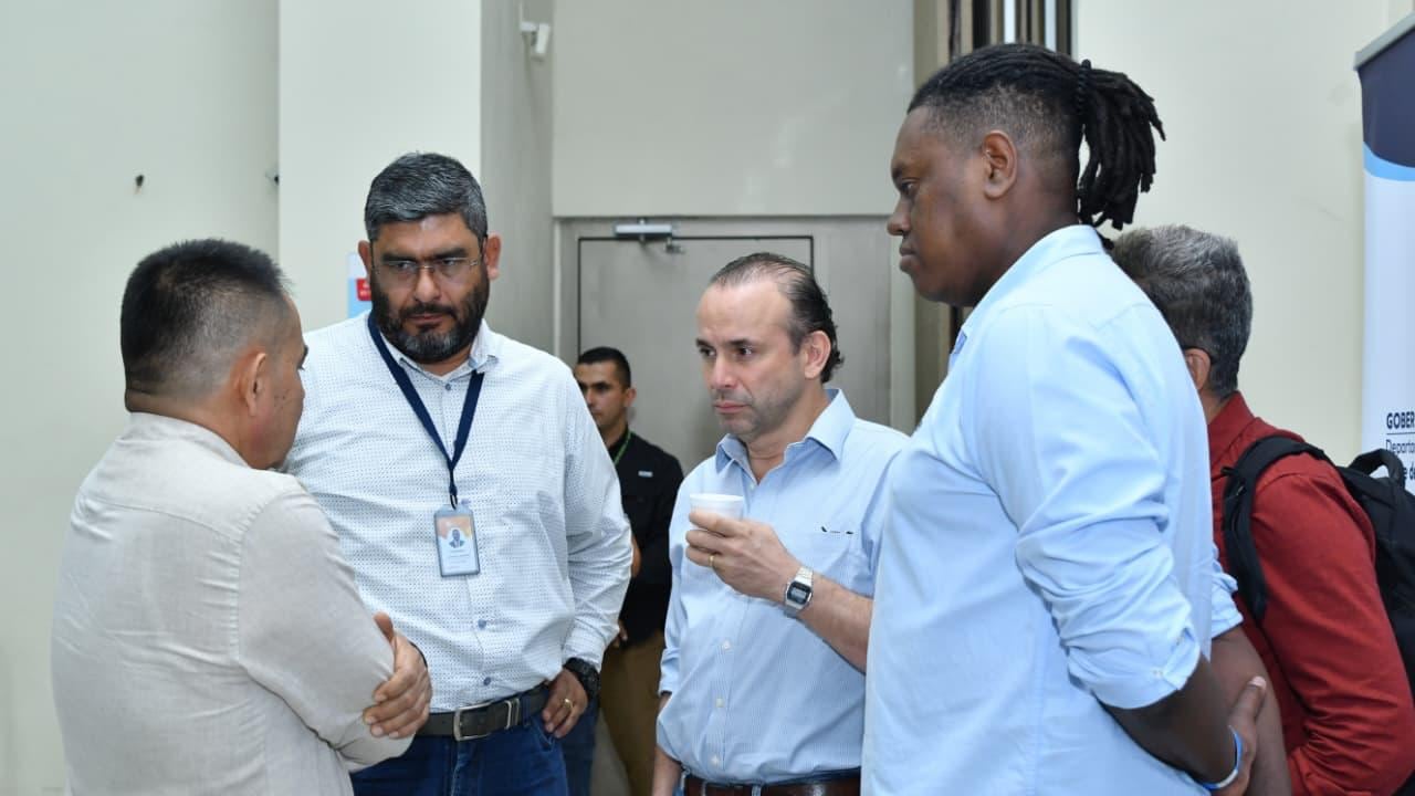 Consejo bipartamental de seguridad Cali, Valle, Cauca