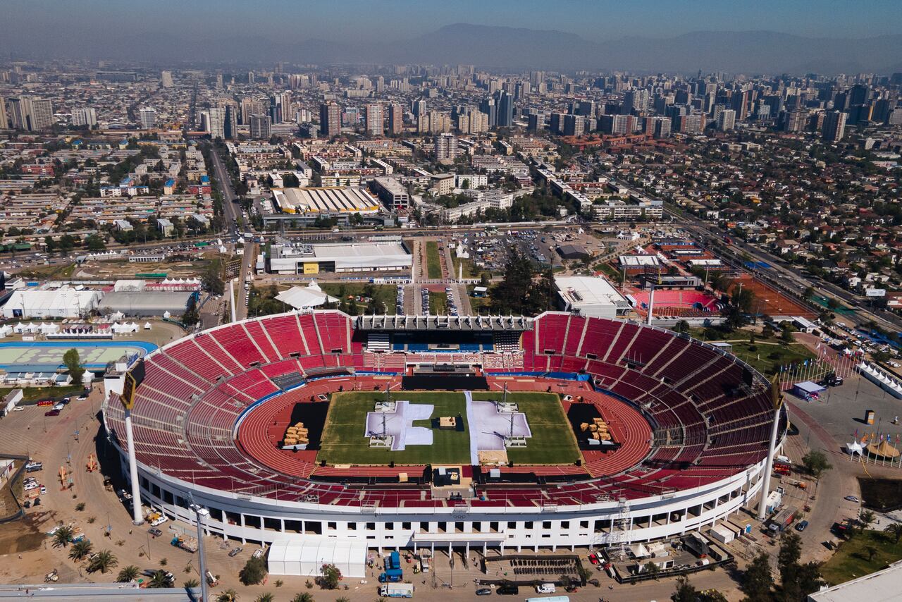 Vista del Estadio Nacional de Santiago en la víspera de los Juegos Panamericanos, el martes 17 de octubre de 2023. (AP Photo/Matías Basualdo)