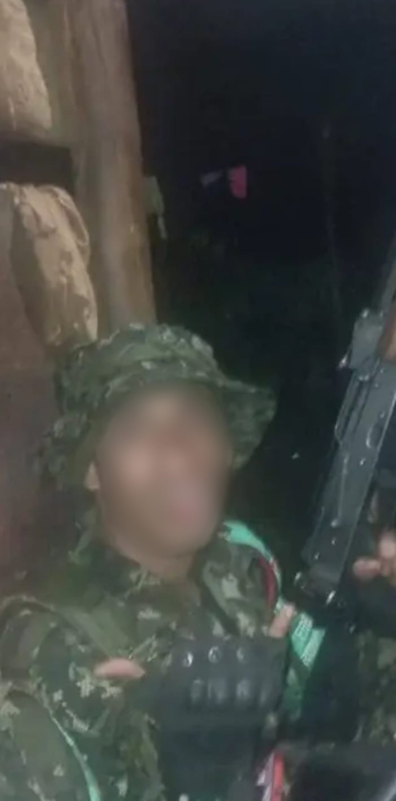 Alias Chucky fue capturado en un operativo conjunto del Ejército, la Policía y la Fiscalía en Belén de Umbría, Risaralda; buscando así afectar a las organizaciones armadas al margen de la ley.