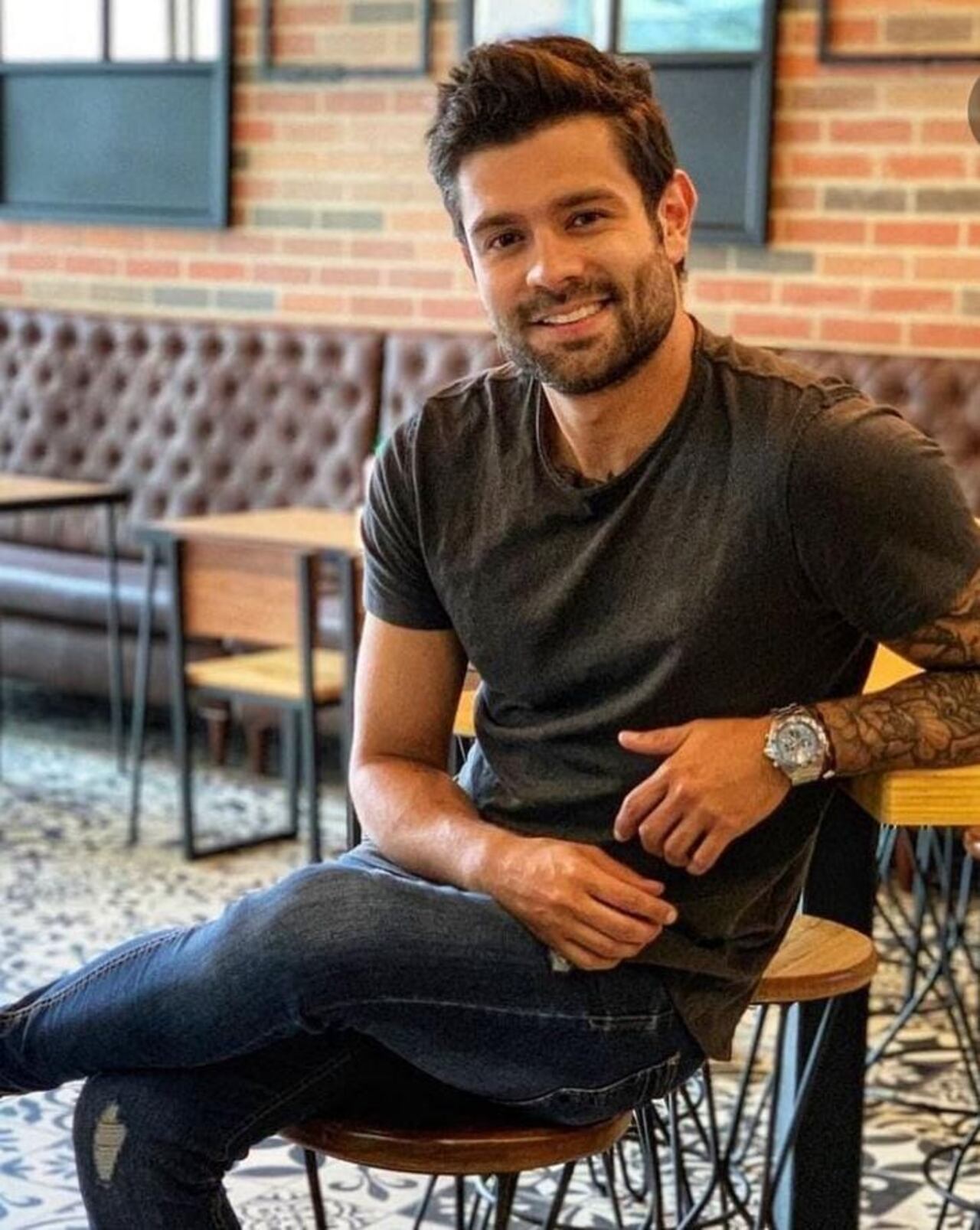 Instagram @juandiegovanegasl