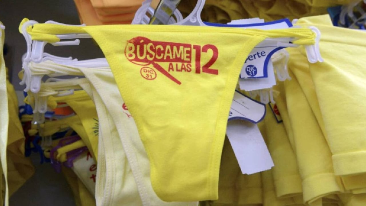 Este es el valor de la ropa interior para fin de año.