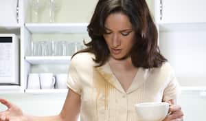 El bicarbonato junto al vinagre, son unos aliados a la hora de quitar manchas difíciles