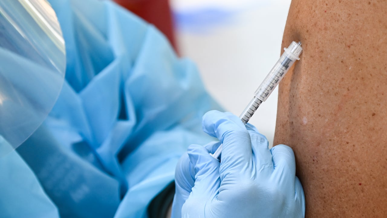 VIRUELA DEL MONO - VACUNA - VACUNACIÓN - INYECCIÓN - MEDICAMENTO