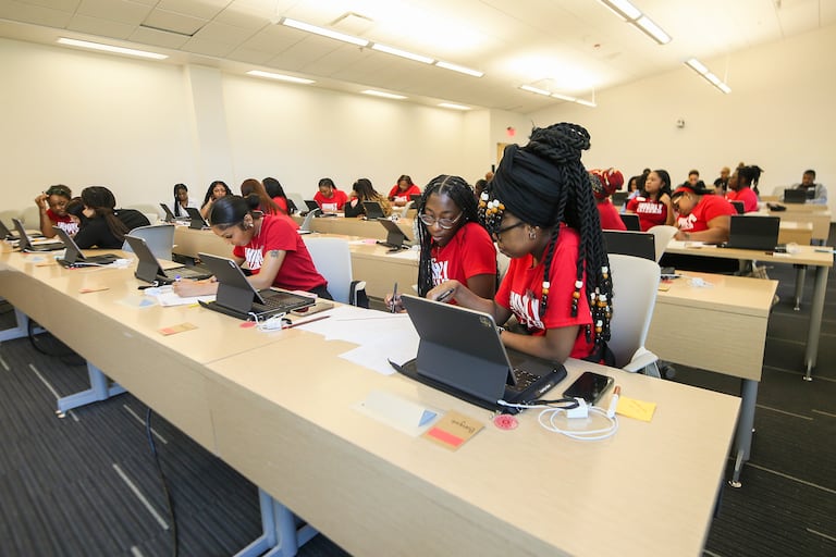 El estado de Texas anuncia clases de inglés gratuitas
Aron Smith/Jackson State University