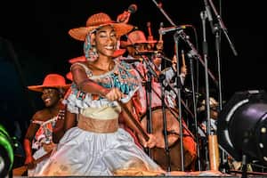 El festival lleva el nombre de Petronio Álvarez en honor a un destacado músico del Pacífico colombiano.