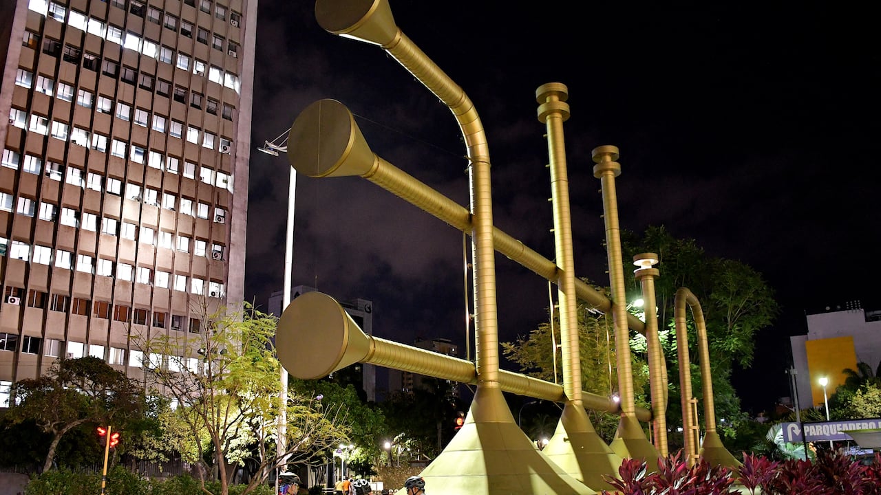 Las trompetas de la Plazoleta de Jairo Varela. Fotos Raúl Palacios / El pais / 12 de Julio del 2023 Cali.