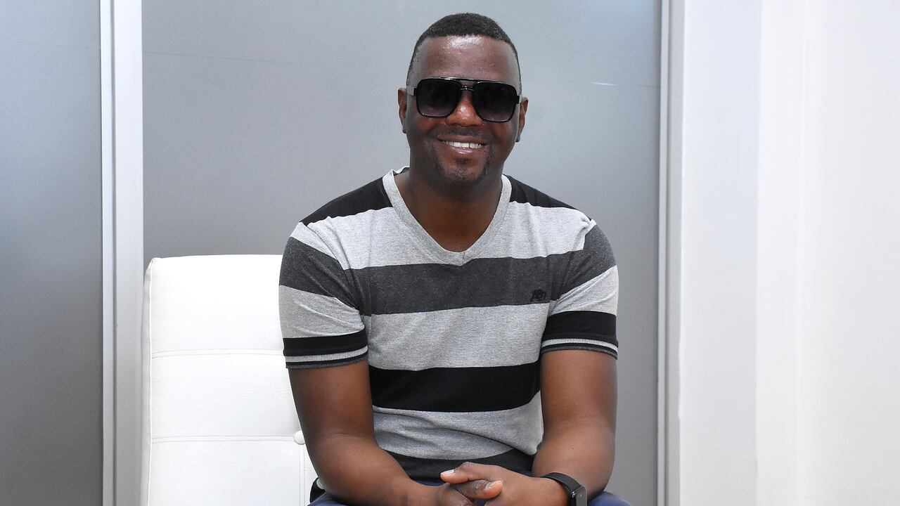 Jay Cadenas Músico Artista