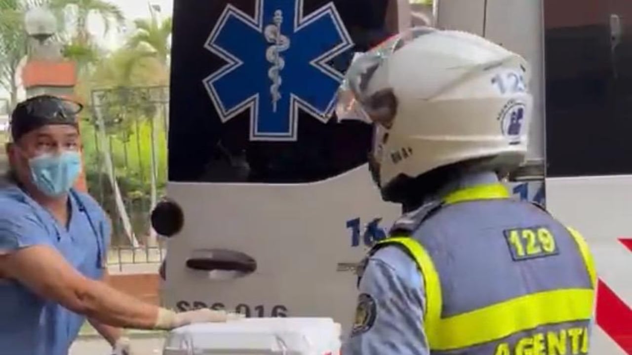 Agentes de Tránsito de la Secretaría de Movilidad de Cali, se encargaron del operativo del traslado del corazón desde la Valle del Lili hasta Imbanaco.