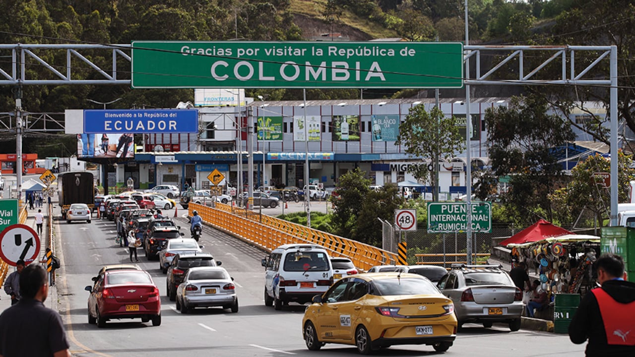 Así es la frontera entre Colombia y Ecuador, que ha sido tomada por actores ilegales en los últimos dos años.