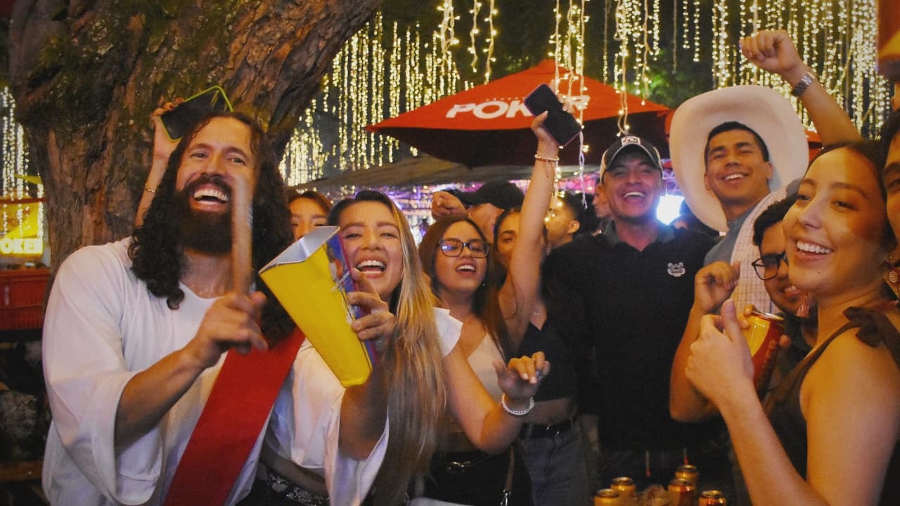 A Jesús Salsero lo vieron bailando en las casetas, en plena Feria de Cali.