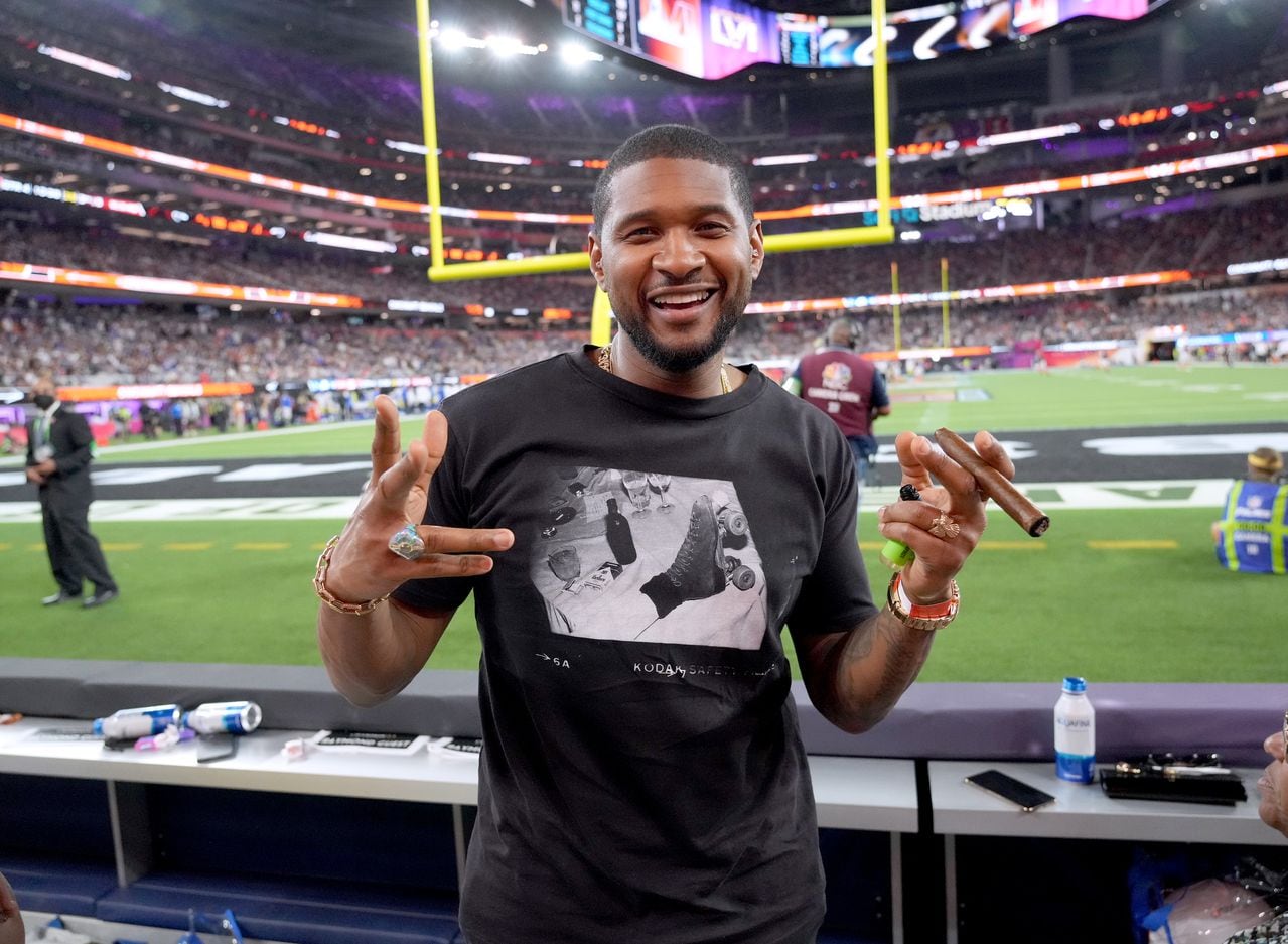INGLEWOOD, CALIFORNIA - FEBRUARY 13: Usher attends Super Bowl LVI at SoFi Stadium on February 13, 2022 in Inglewood, California. (Photo by Kevin Mazur/Getty Images for Roc Nation)