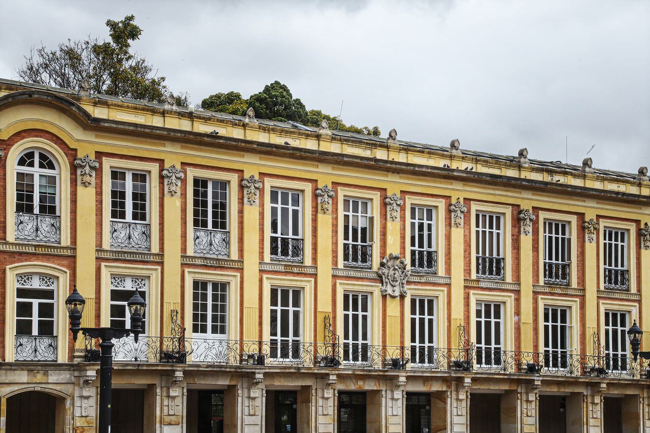 Se hace un recorrido por el legado de Manuel María Liévano y su influencia en el Palacio de Lievano.