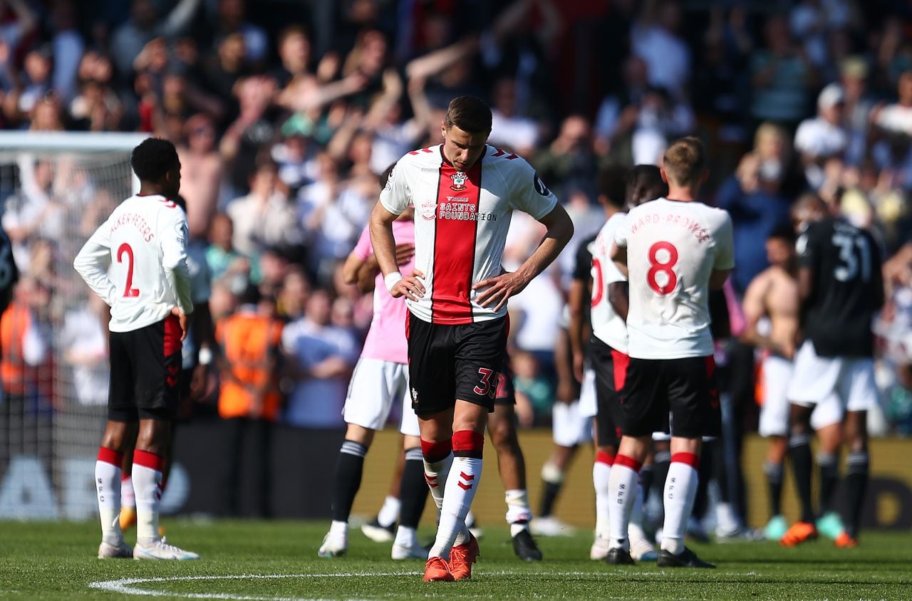 Southampton perdió la categoría en la Premier League, luego de once temporada.