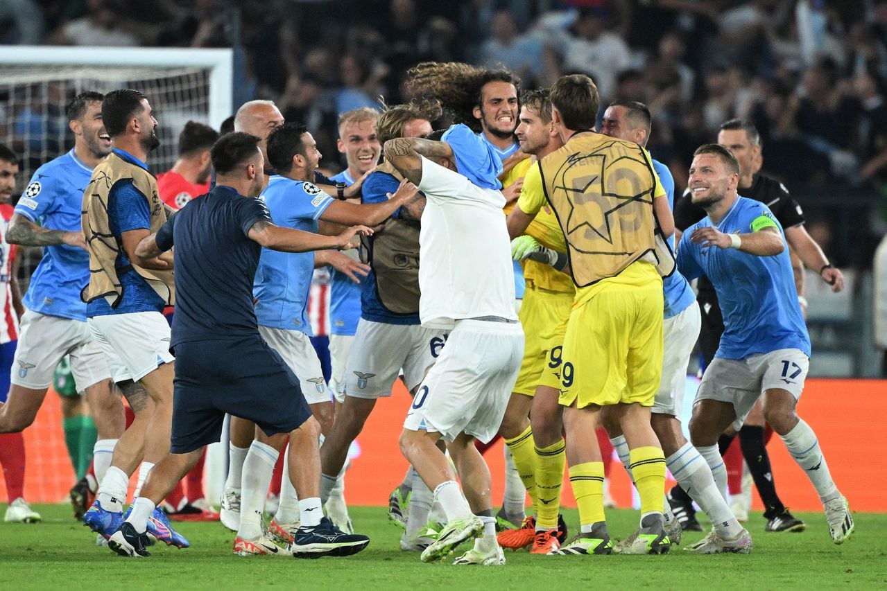 La Lazio estalló de locura por el gol de su arquero.