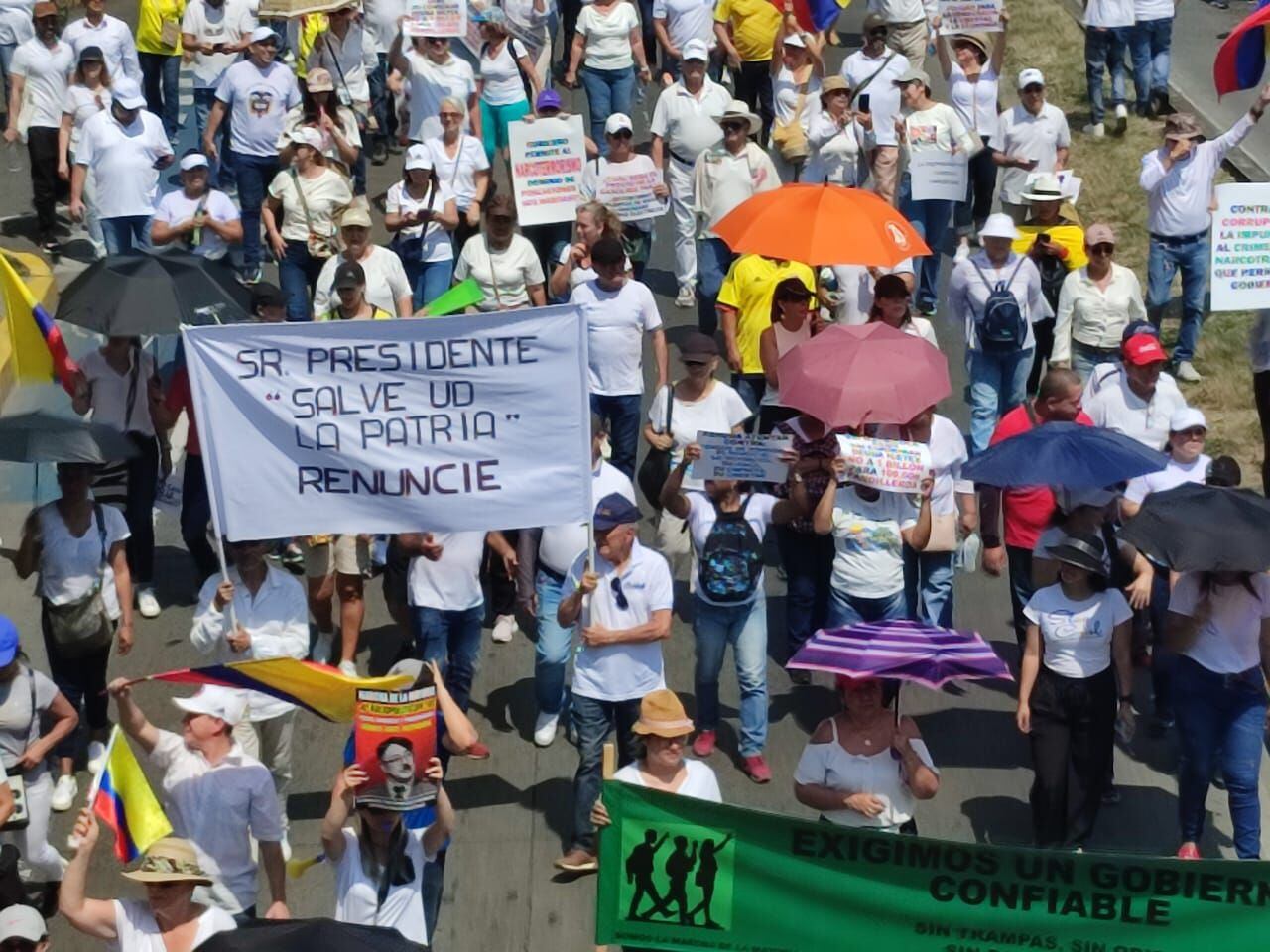 Marcha de la oposición o "marcha de la mayoría" contra el gobierno Petro en Cali