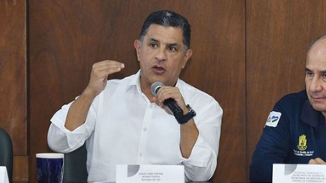 El alcalde de Cali, Jorge Iván Ospina, decretó la calamidad pública por el aumento de casos de dengue. Foto: Alcaldía de Cali.