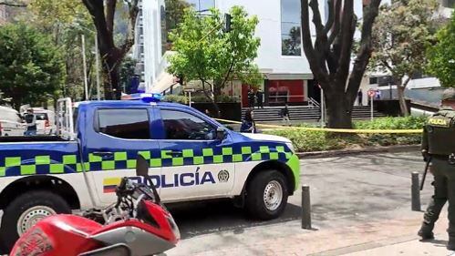 La Policía hizo presencia en el Centro Comercial Andino