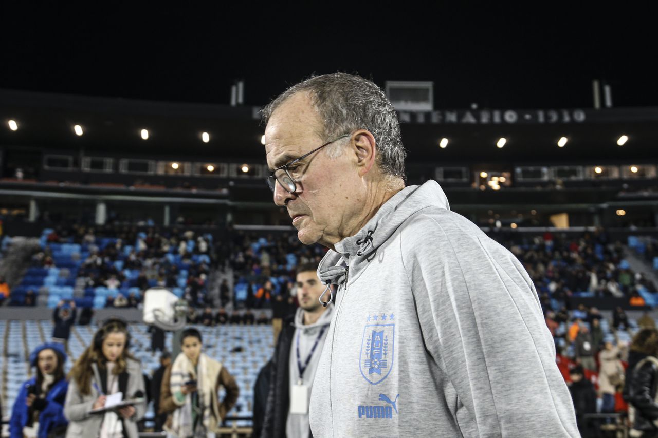 MONTEVIDEO, URUGUAY - JUNE 14: Marcelo Bielsa head coach of Uruguay looks on during an international friendly match between Uruguay and Nicaragua at Centenario Stadium on June 14, 2023 in Montevideo, Uruguay. (Photo by Ernesto Ryan/Getty Images)