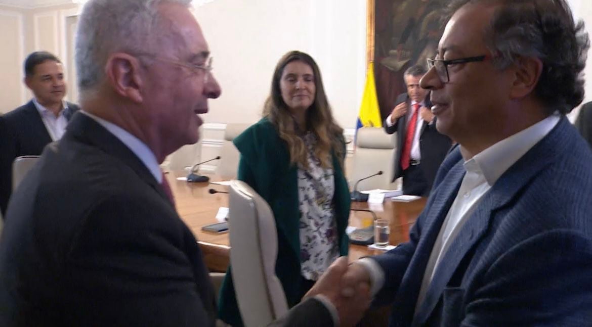Presidente Petro y Uribe