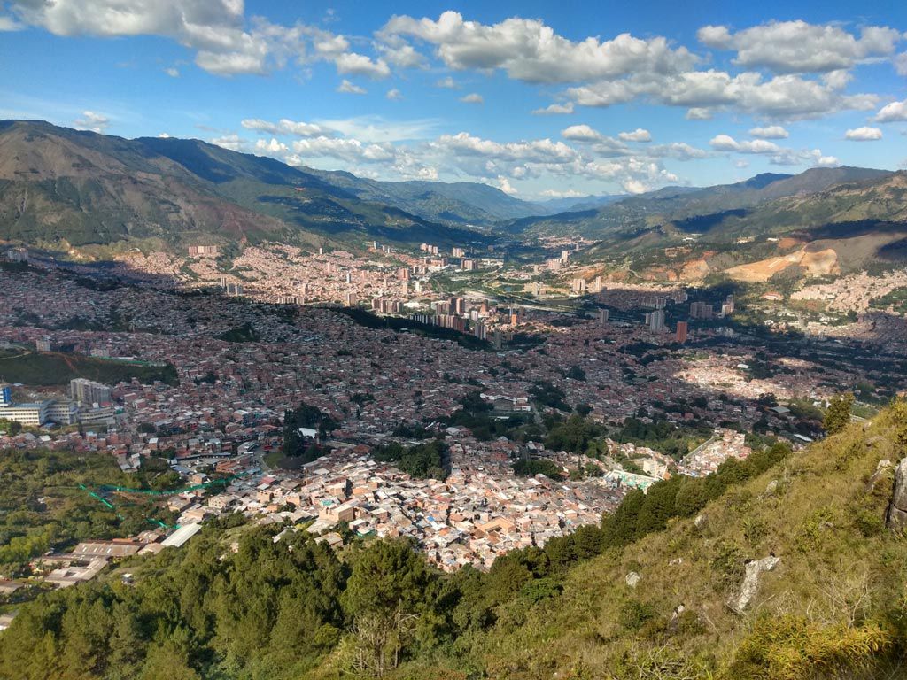 El ecoparque mirador Cerro El Picacho se encuentra ubicado en el noroccidente de Medellín