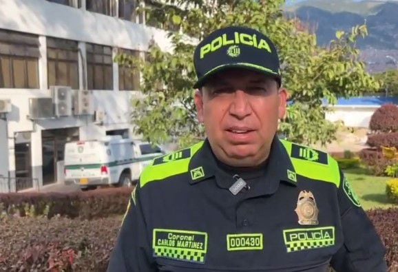 Coronel Carlos Andrés Martínez Romero Comandante Departamento de Policía Antioquia -