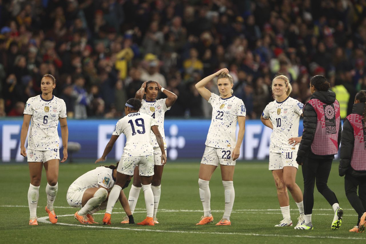 Suecia dio un fuerte golpe al eliminar a la selección con más títulos en este torneo, Estados Unidos.
