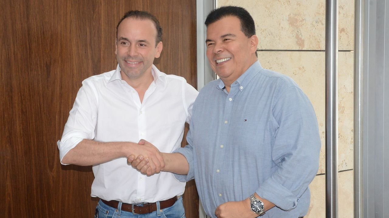 Cali: Primer encuentro entre el alcalde electo Alejandro Eder y el concejal Roberto " Chontico " Ortiz, en el hotel Marriott de la ciudad, foto José L Guzmán.
