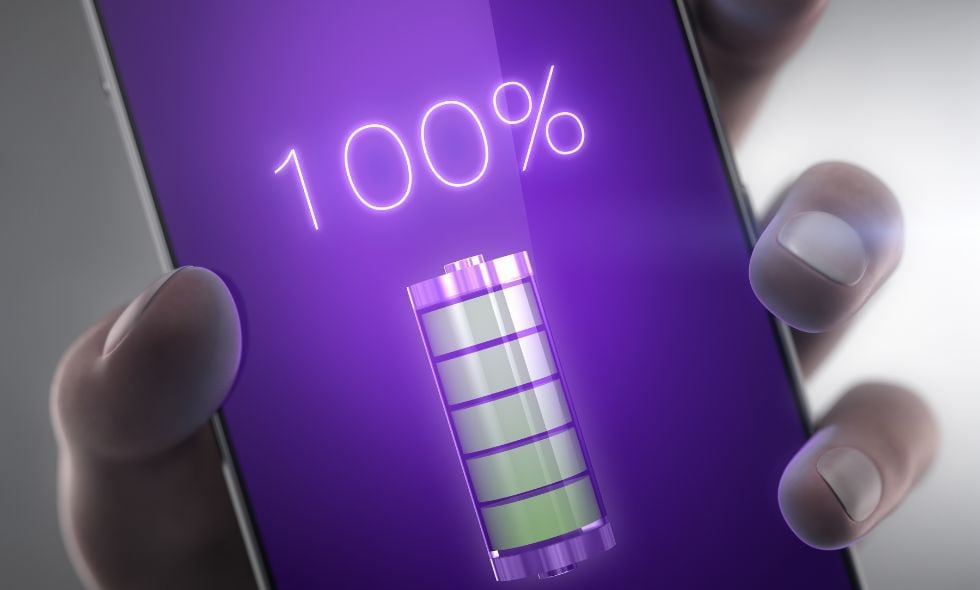 Cargar el celular hasta el 100% puede acelerar la degradación de la batería.